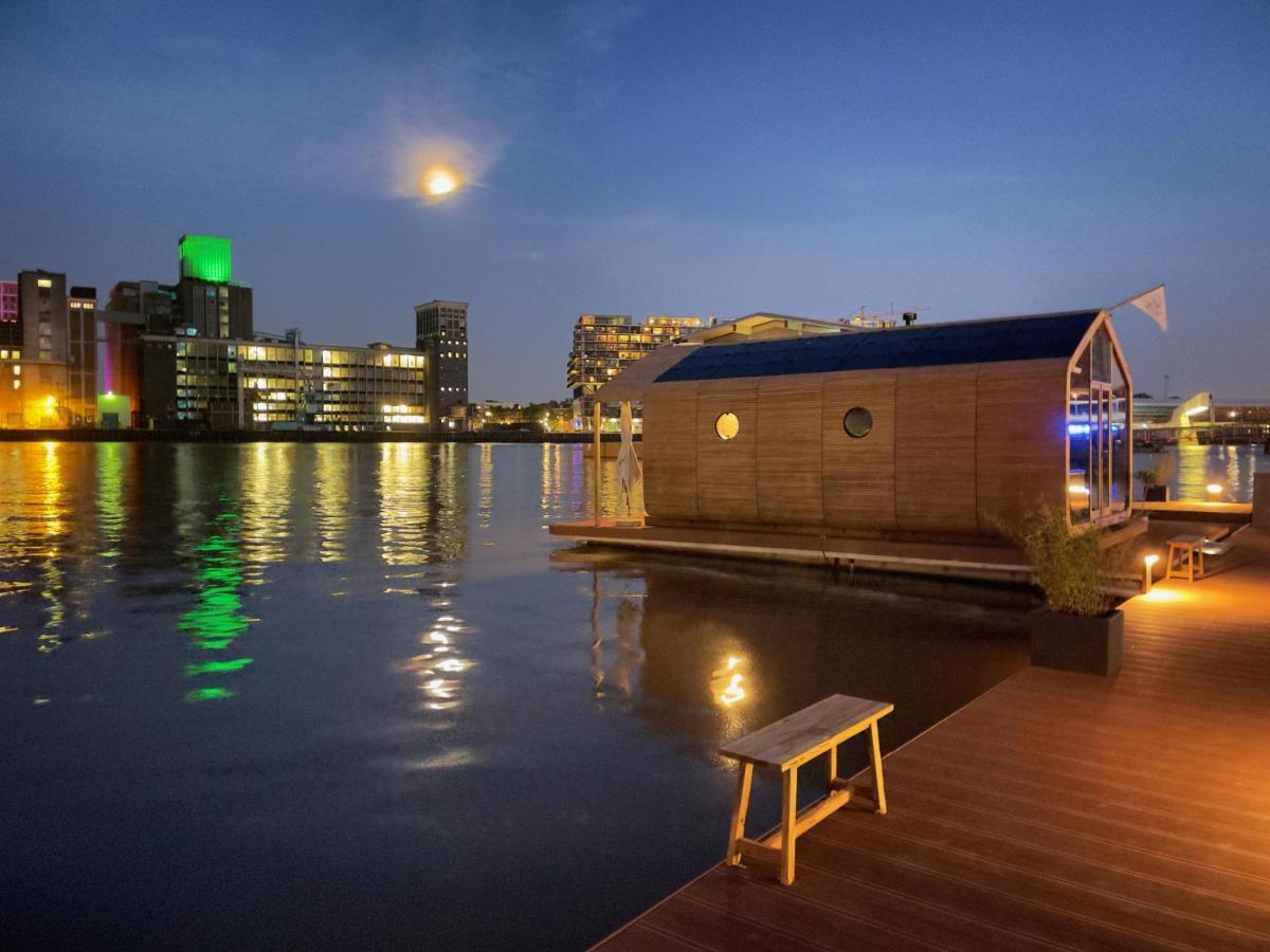 Villa Wikkelboats At Floating Rotterdam Rijnhaven Exterior foto